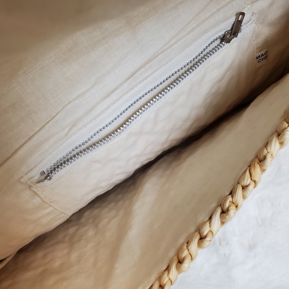 Vintage 1970's Envelope Woven Clutch - Picture 5 of 7